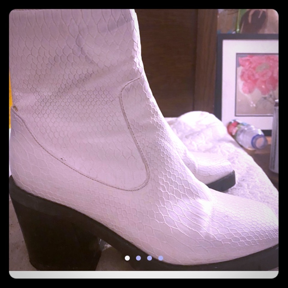 Princess polly lemonade leather ankle bootie